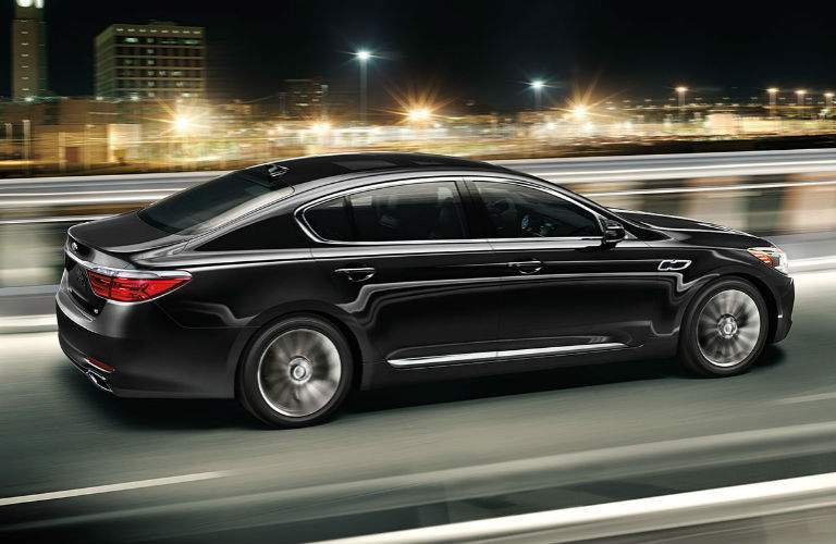 Kia K900 luxury sedan Detroit MI