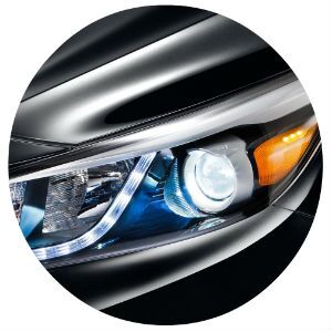 2017 Kia Sedona headlight design