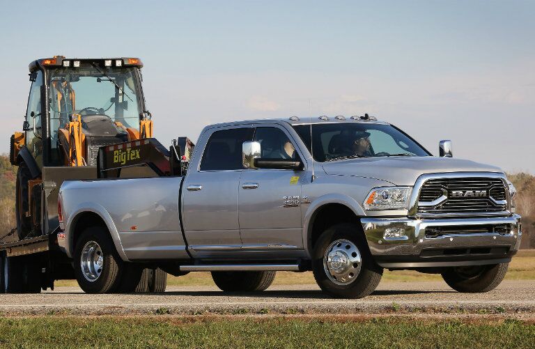 2016 Ram 3500 towing construction machinery