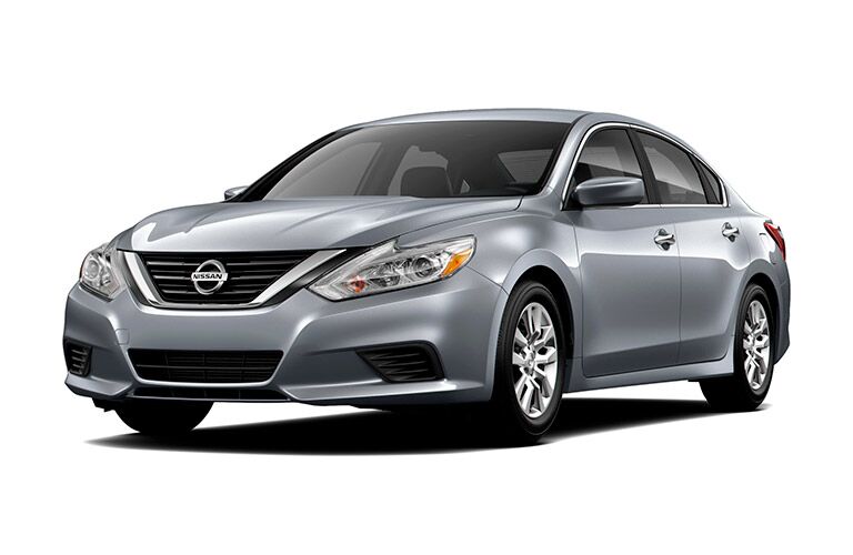 2017 Nissan Altima exterior front