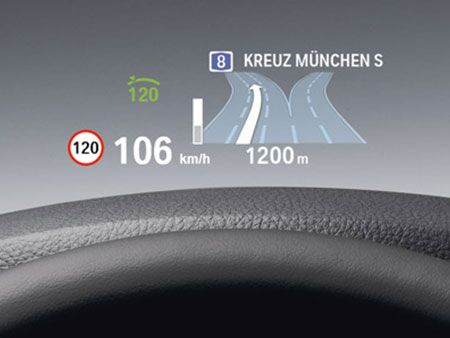 2016-BMW-535i-head-up-display-technology