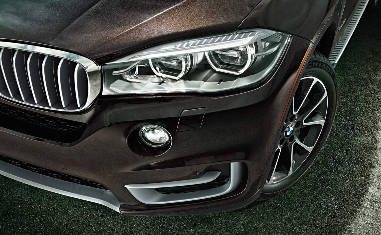 2017 Jeep Cherokee 2017 BMW X5 Headlights