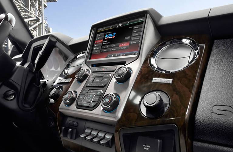 2016 Ford F-350 dashboard design