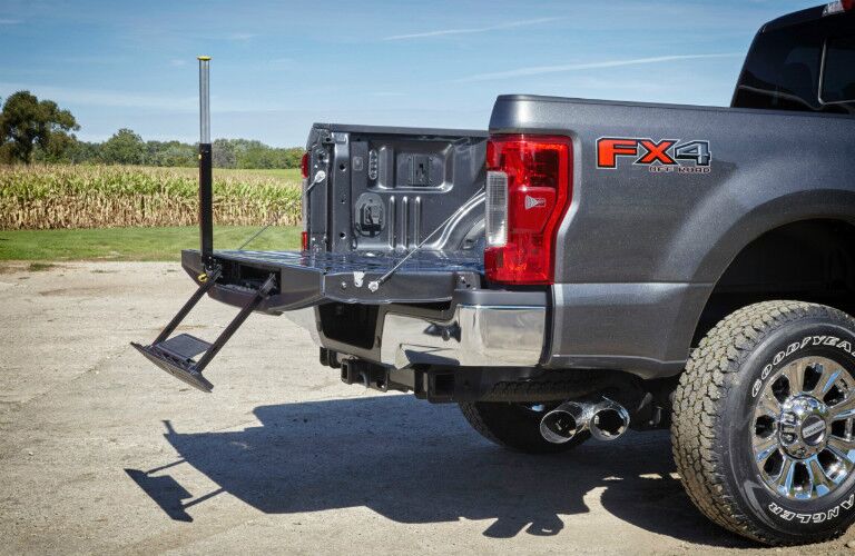 2017 Ford F-250 SuperDuty tailgate step