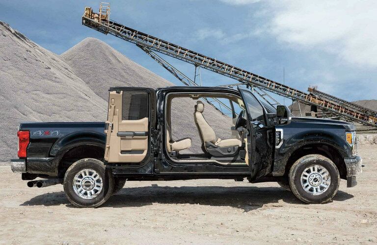 Cab doors open on 2019 Ford Super Duty F-350