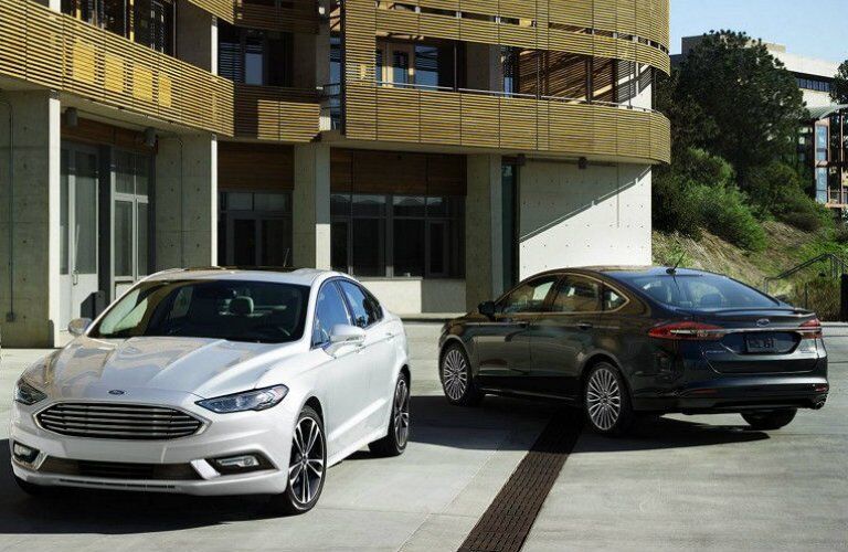 2017 Fusion SE vs Titanium