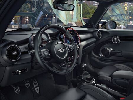 2017MiniCooperHardtop/2017_Mini_Cooper_Hardtop_Interior