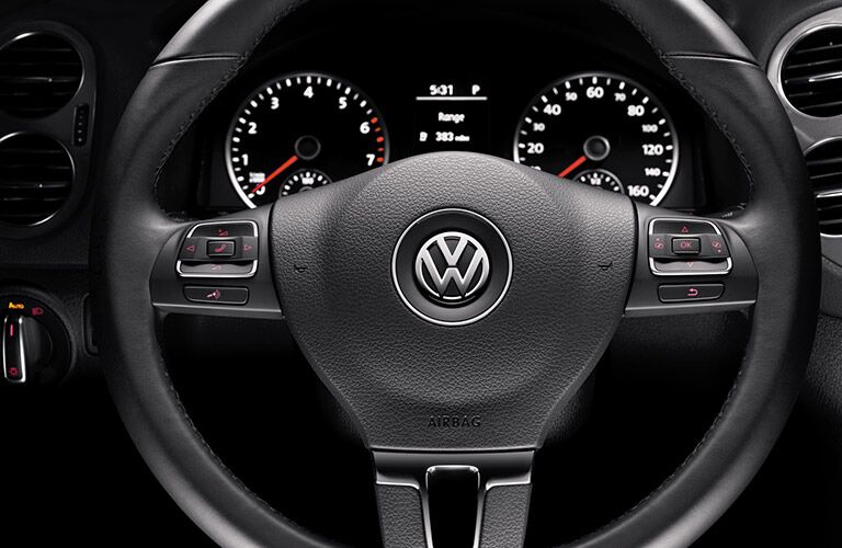 Close-up of the steering wheel of the 2016 VW Tiguan