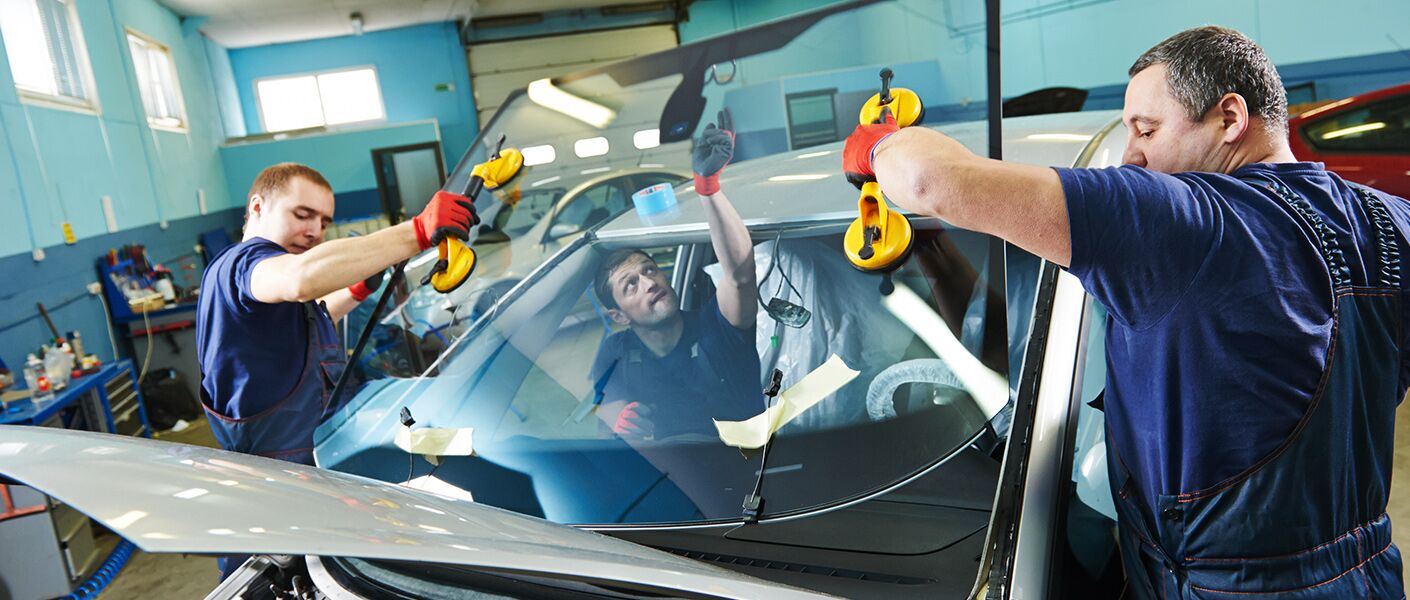 Symes Collision Center In Pasadena Ca