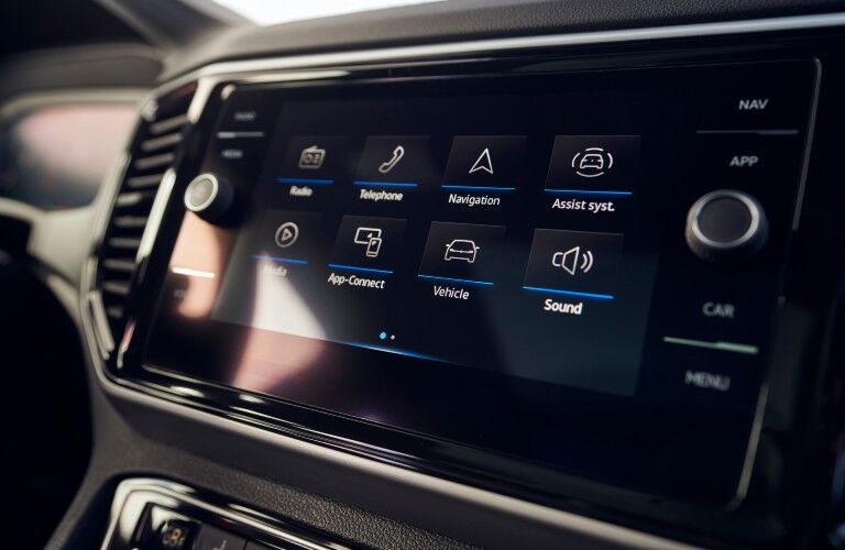 A photo of the touchscreen used in the 2021 VW Atlas Cross Sport.