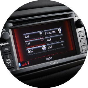 what tech options come in the toyota yaris?