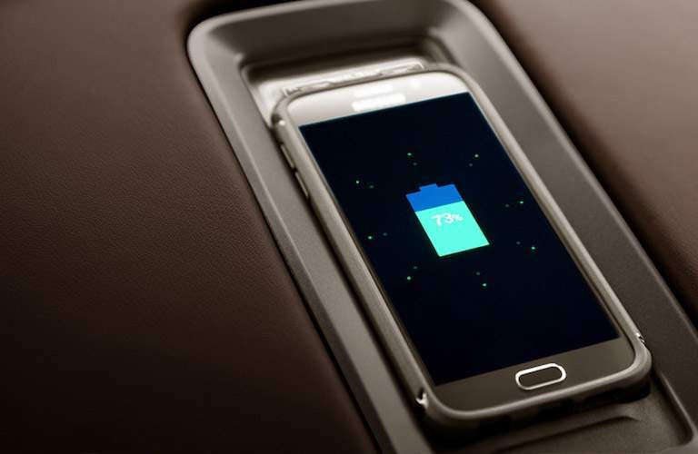 2018 Chevy Silverado 2500HD Wireless Smartphone Charging Pad