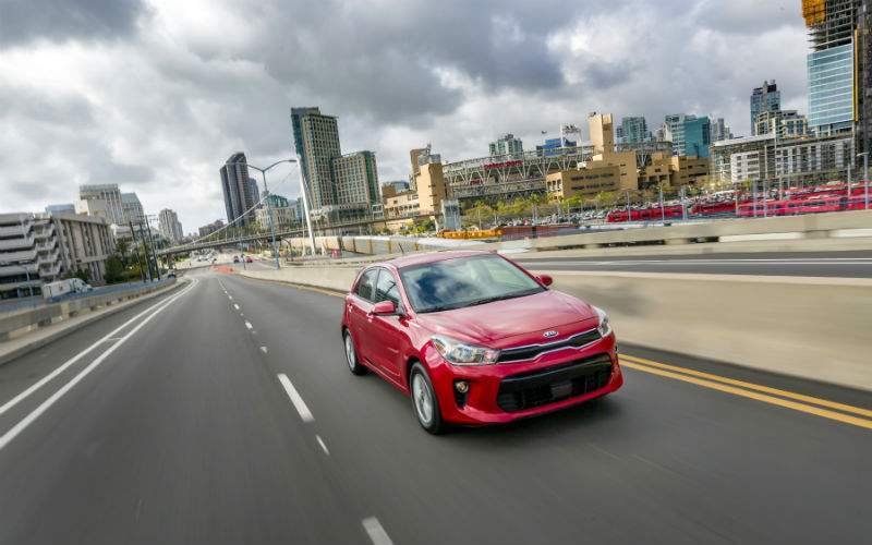 2018 Kia Rio 5-Door front red