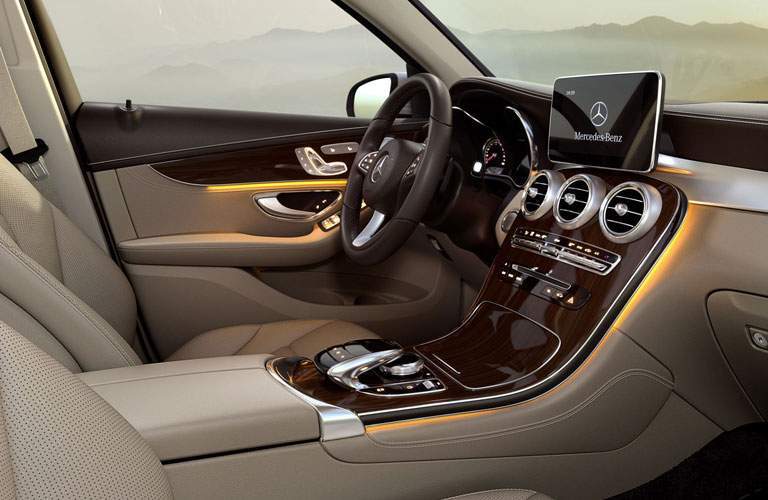 side view of the 2018 Mercedes-Benz GLC driver seat