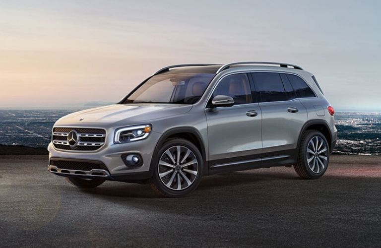 2020 Mercedes-Benz GLB SUV from exterior front drivers side