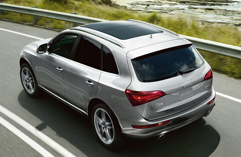 Audi Q5 View of Top of Vehilce and Rear End