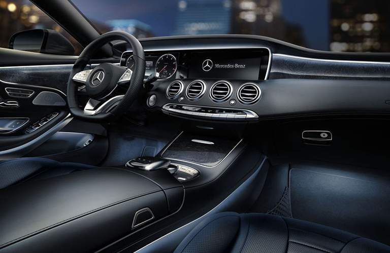 2018 Mercedes-Benz S-Class Coupe interior dash view