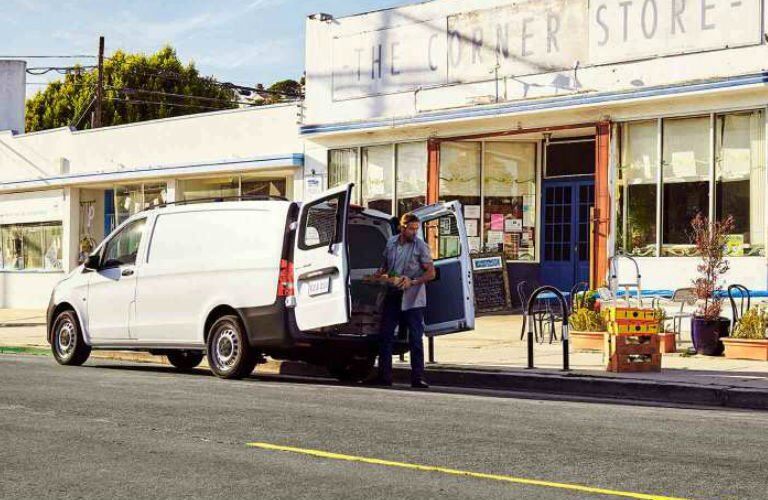 Man unloading Metris