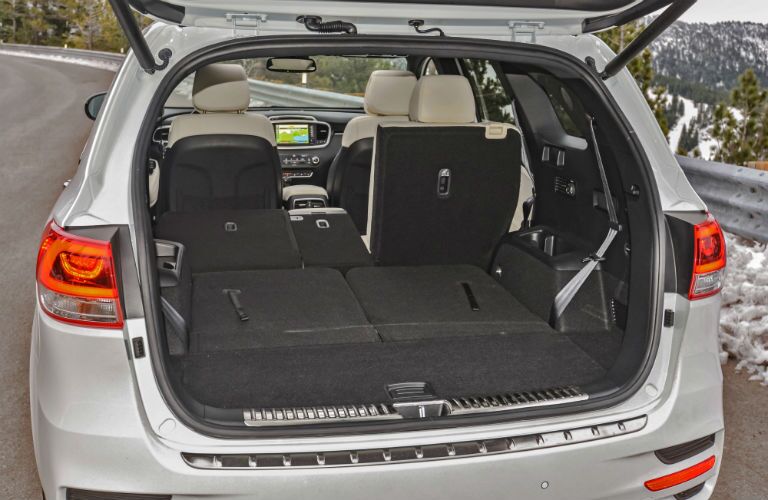 2018 Kia Sorento's trunk open