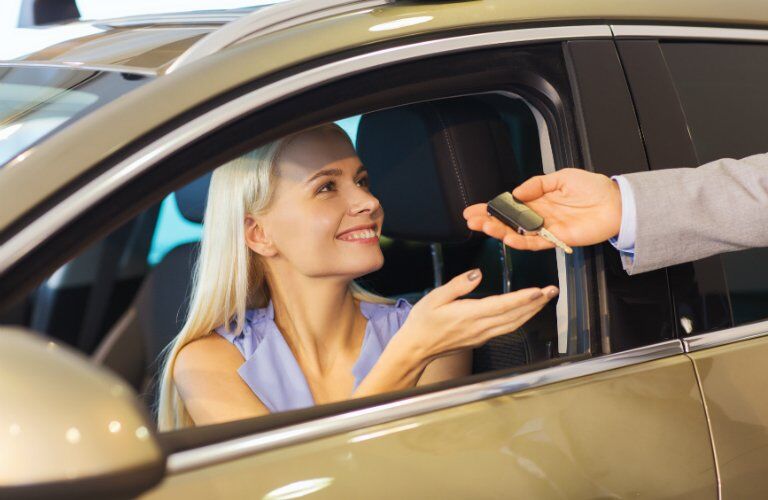 buying a luxury car