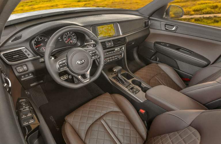 front dashboard of the 2018 Kia Optima