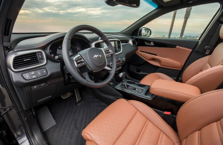 A photo of the driver's cockpit in the 2020 Kia Sorento.