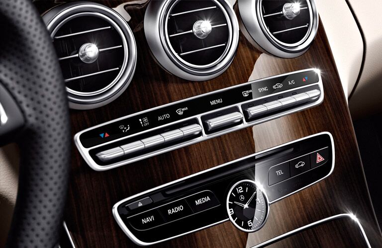 2016 C-Class dashboard