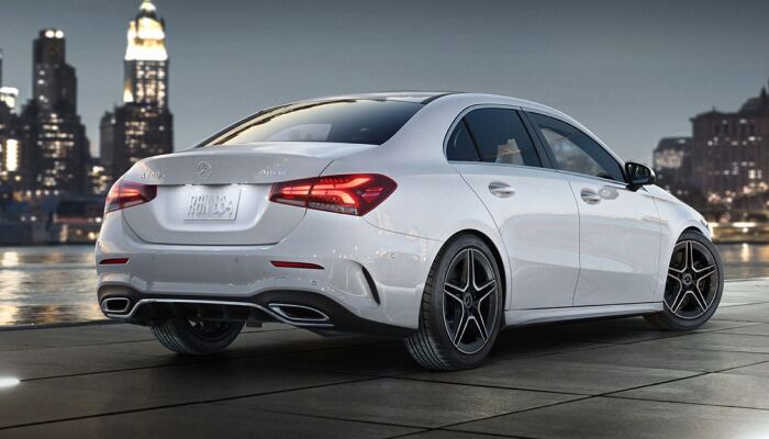 Finance a 2019 Mercedes-Benz A-Class from Loeber Motors near Evanston, IL