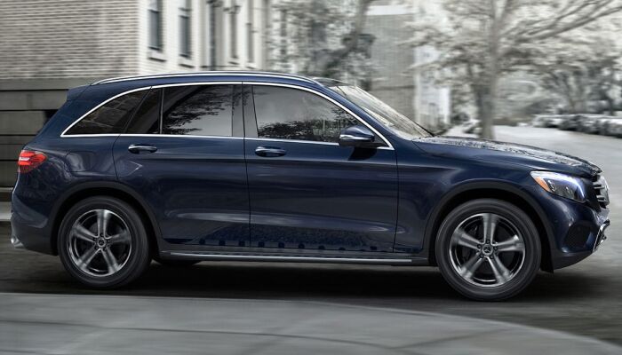 Finance a 2019 Mercedes-Benz GLC from Loeber Motors