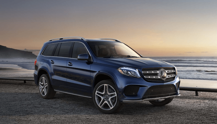 Finance a 2019 Mercedes-Benz GLS from Loeber Motors near Evanston, IL