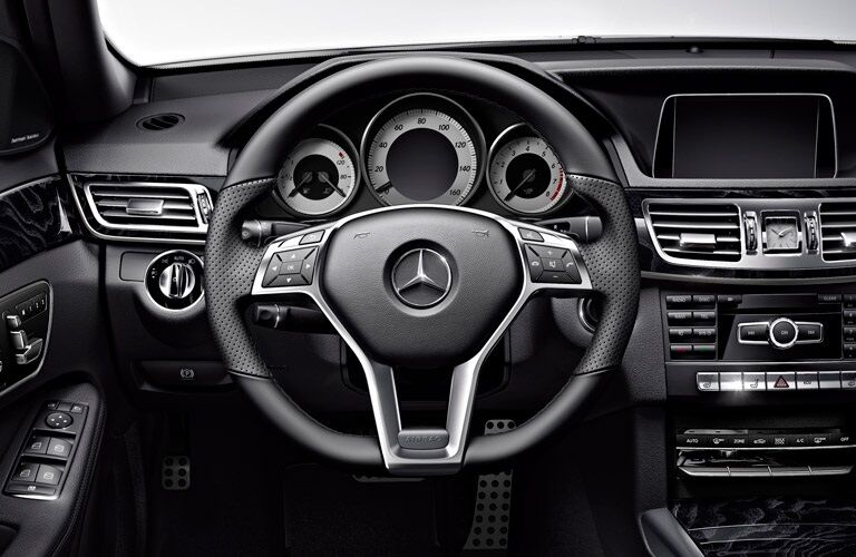Steering wheel of 2017 Mercedes-Benz E-Class Wagon