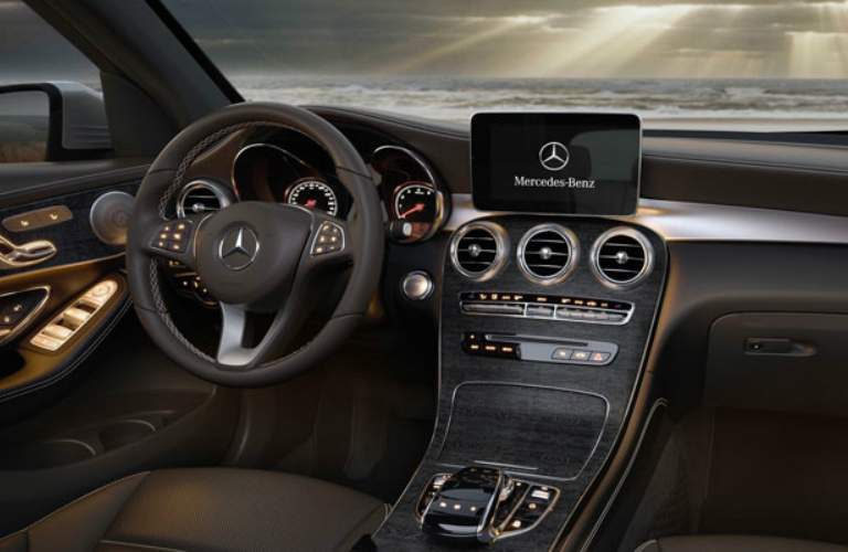 2018 Mercedes Benz Gla Vs 2018 Mercedes Benz Glc