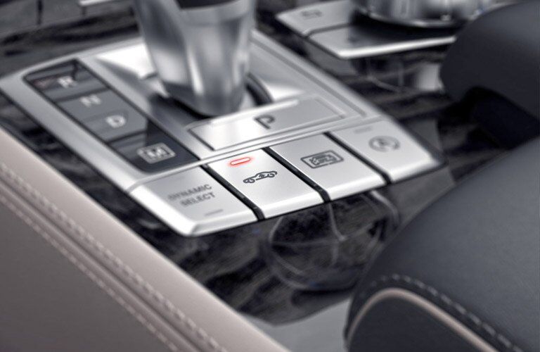 2017 Mercedes-Benz SL Roadster console buttons