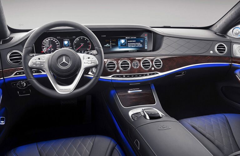 2019 Mercedes-Benz S-Class dash and wheel
