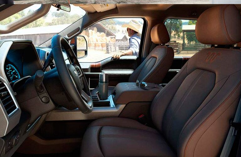 2017 Ford F-350 Super Duty Interior