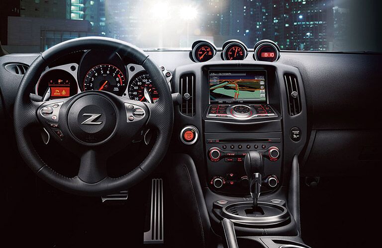 2017 Nissan 370Z Roadster interior features