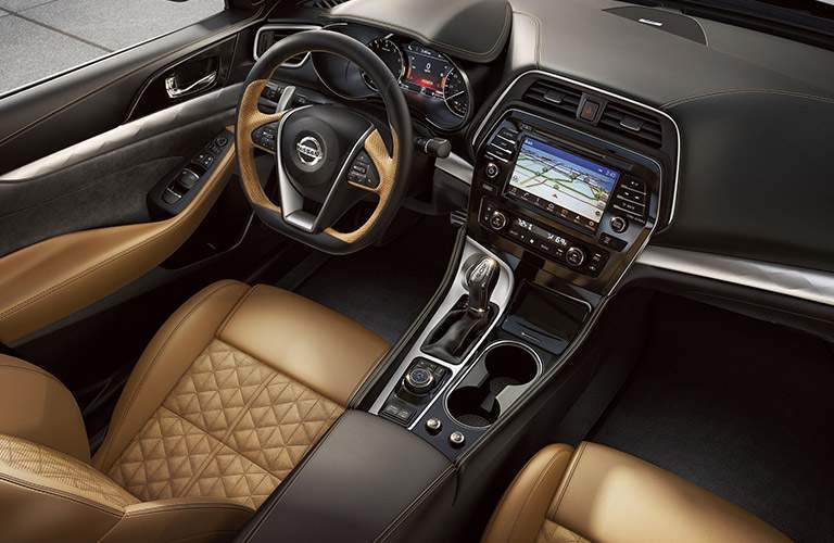 2018 Nissan Maxima overhead view of first row seats