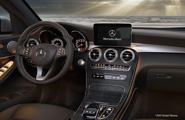 2020 Mercedes Benz Glc Vs 2019 Audi Q5
