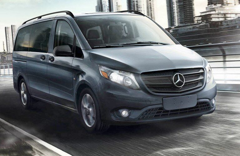 2017 Mercedes-Benz Metris Passenger Van Exterior Front Profile