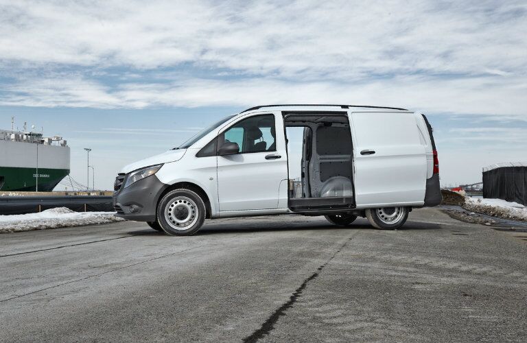 side view of the 2016 Mercedes-Benz Metris Cargo Van