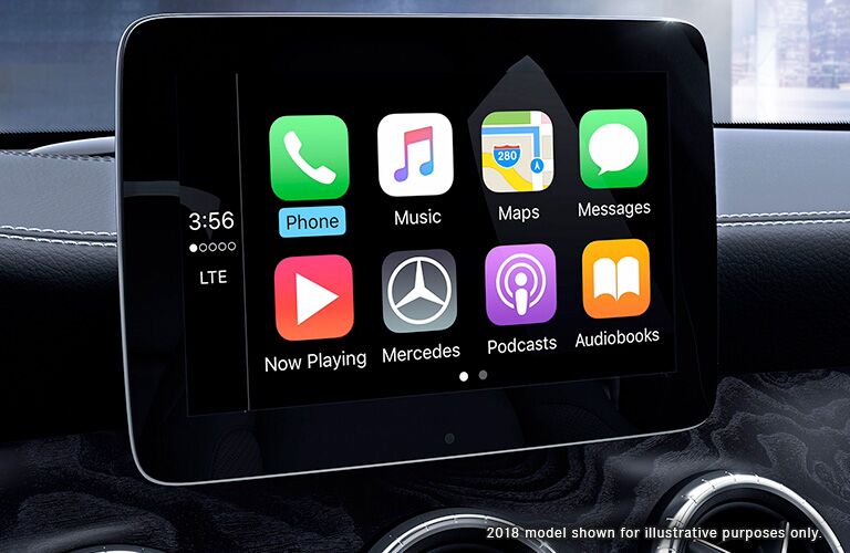 infotainment system of 2019 mercedes-benz cla with apple carplay