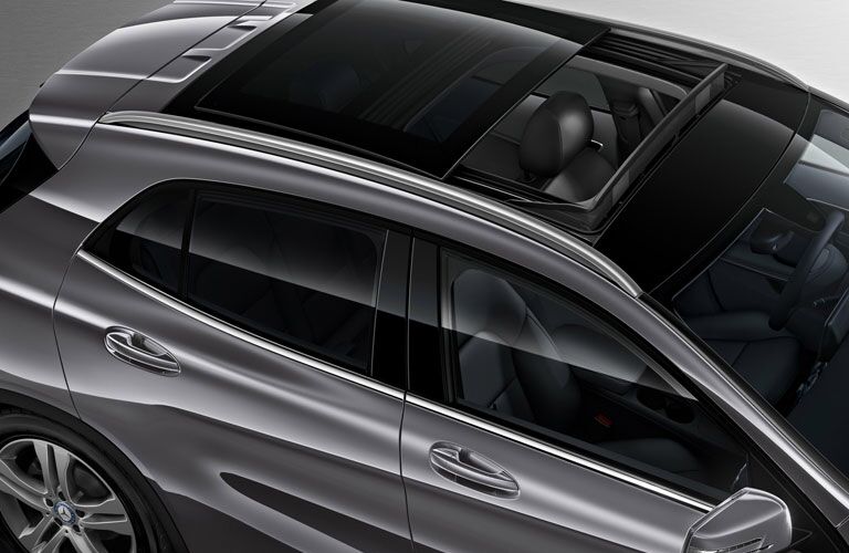 overhead view of the 2017 Mercedes-Benz GLA with sunroof