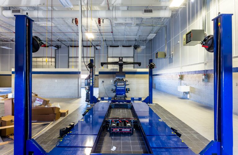 machinery at the Mercedes-Benz of Kansas City commercial service center