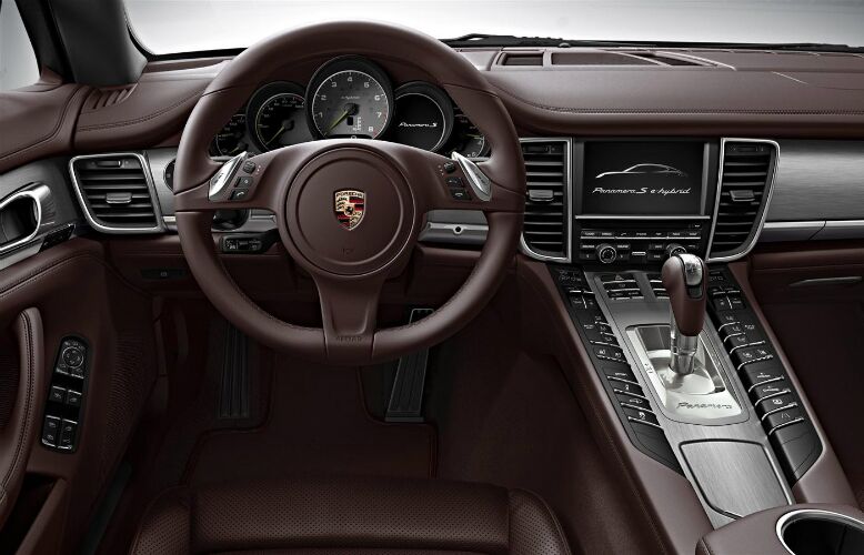 2015 Porsche Panamera Interior