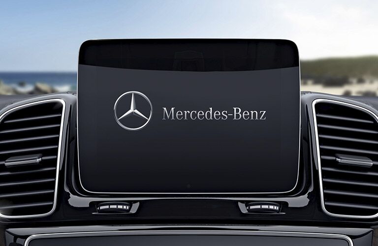 2017 Mercedes-AMG GLS63 display screen