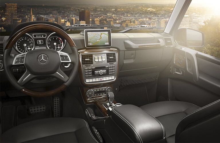 2017 Mercedes-Benz G-Class Premium Technology Features