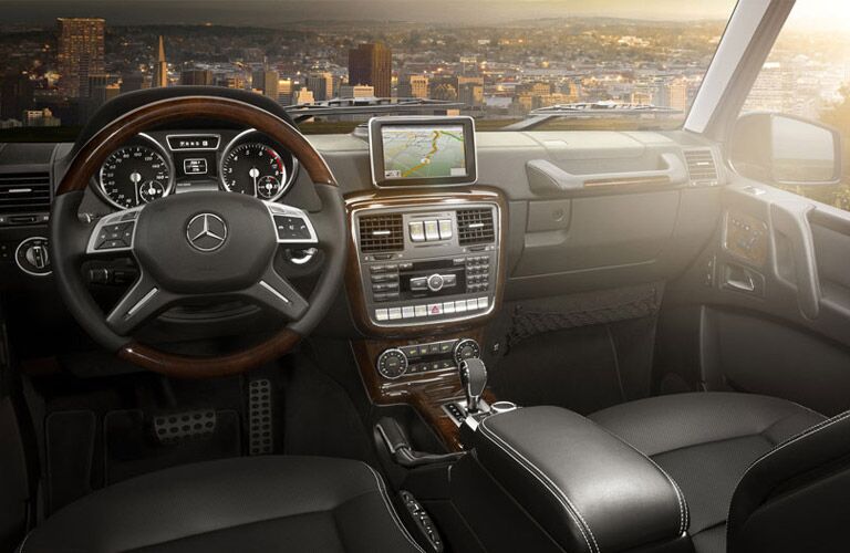 2017 Mercedes-Benz G550 premium interior features