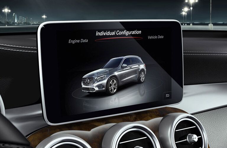 2017 Mercedes-Benz GLC 7-inch Display Screen
