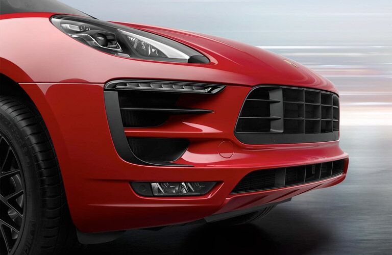 Loeber Motors 2017 Porsche Macan grille