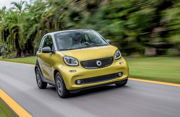 2017 smart fortwo electric drive pure yellow and black highway driving